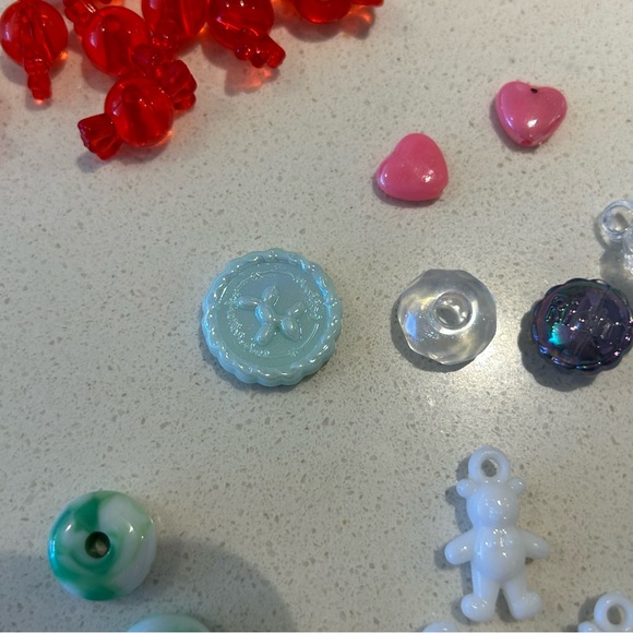 Assorted Bead Variety Pack - Picture 6 of 13